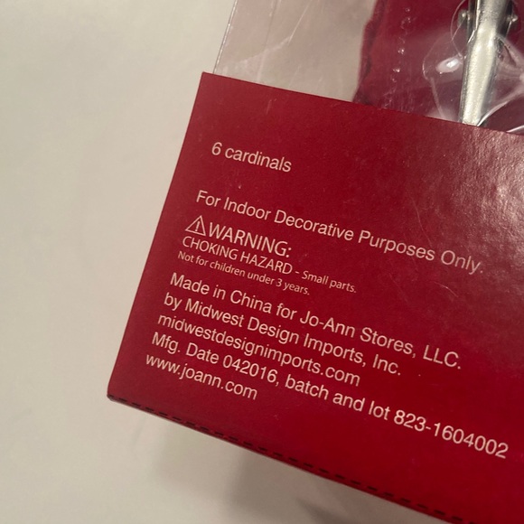 Christmas Blooming Holiday Red Cardinals Clip Ons Set of 6 New In Packaging - Picture 10 of 10